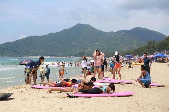 开封铁塔旁有一座丑陋、古怪、屈辱的建筑物，谁知道它的来历